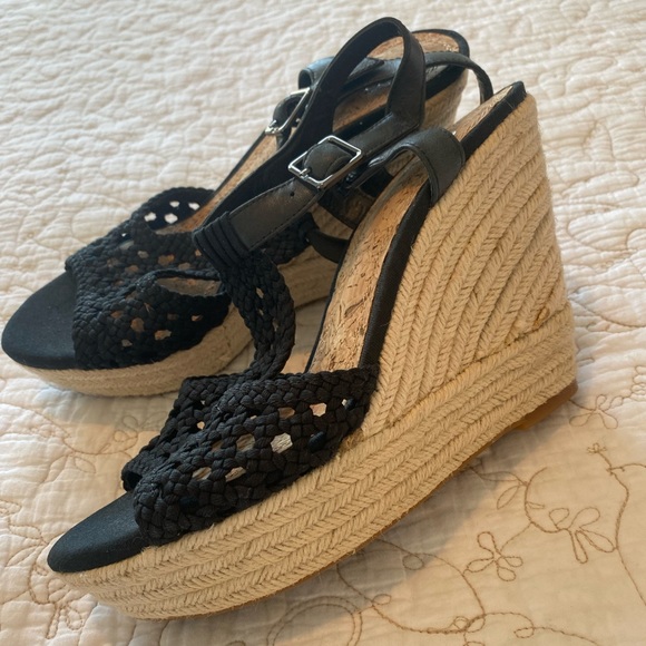 Gianni Bini Black Wedge Sandals, 4.5” - Picture 3 of 8